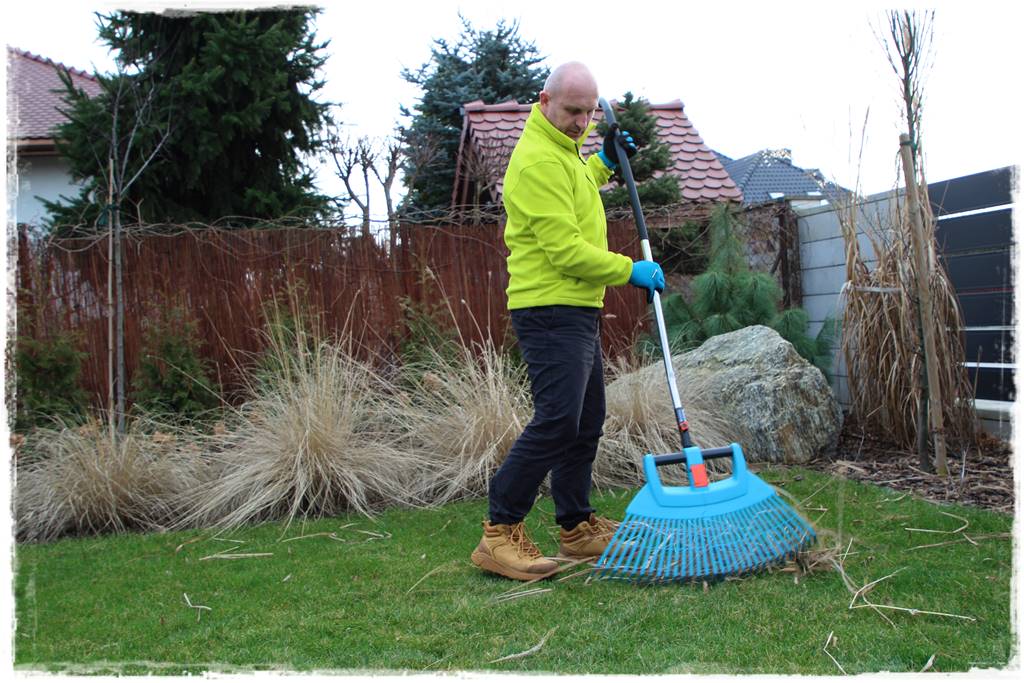 Przycinanie traw ozdobnych 16d