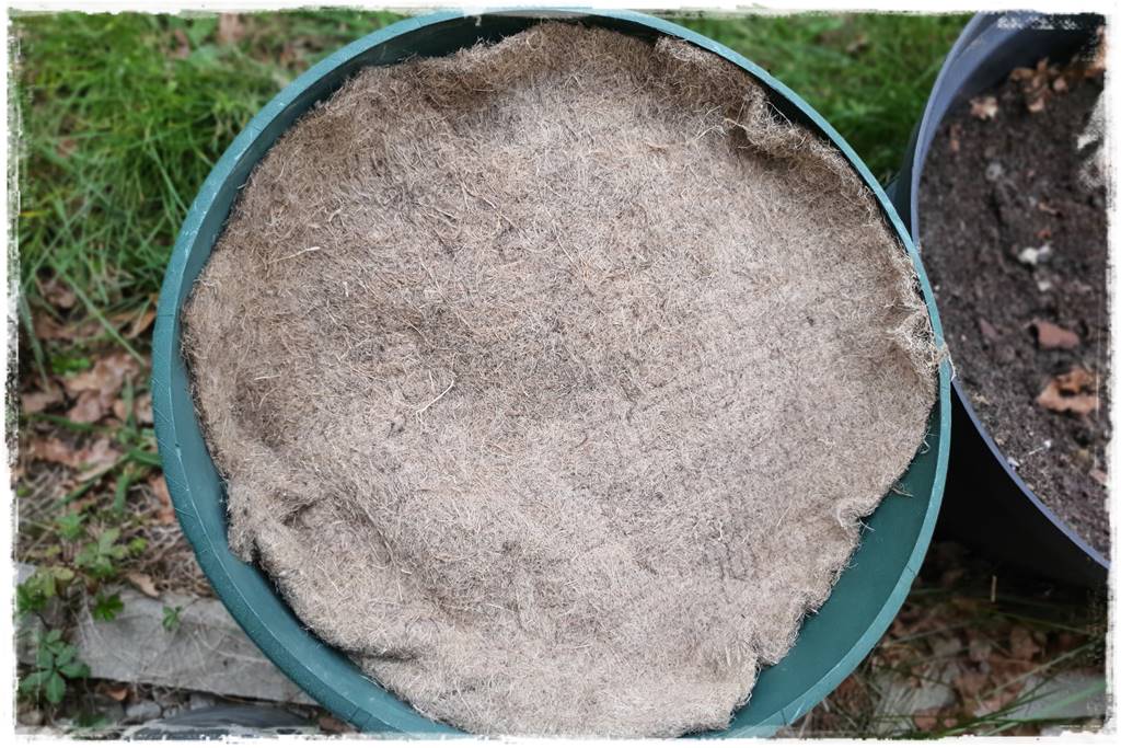 Włóknina ogrodowa 16