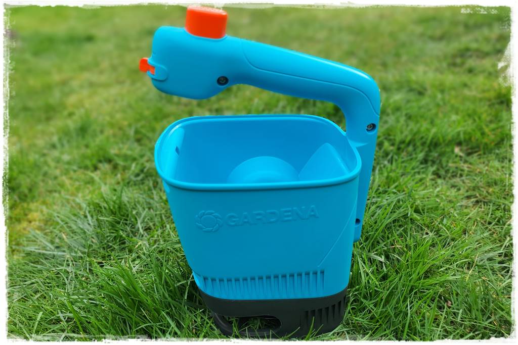 Trawnik na wiosnę 15a Trawnik na wiosnę 15a