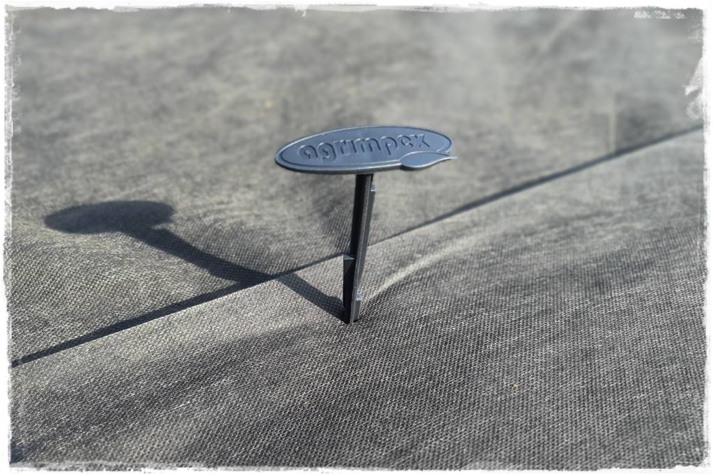 Agrowłóknina ściółkująca 31