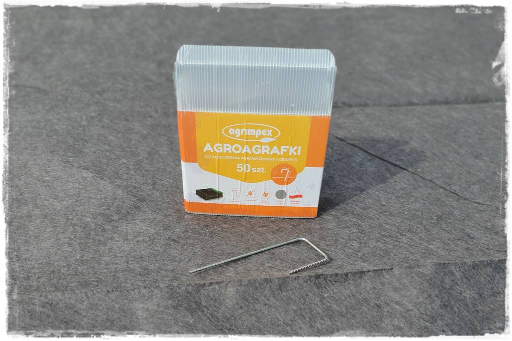 Biowłóknina ściółkująca 30