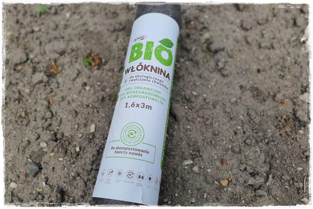 Biowłóknina ściółkująca 7