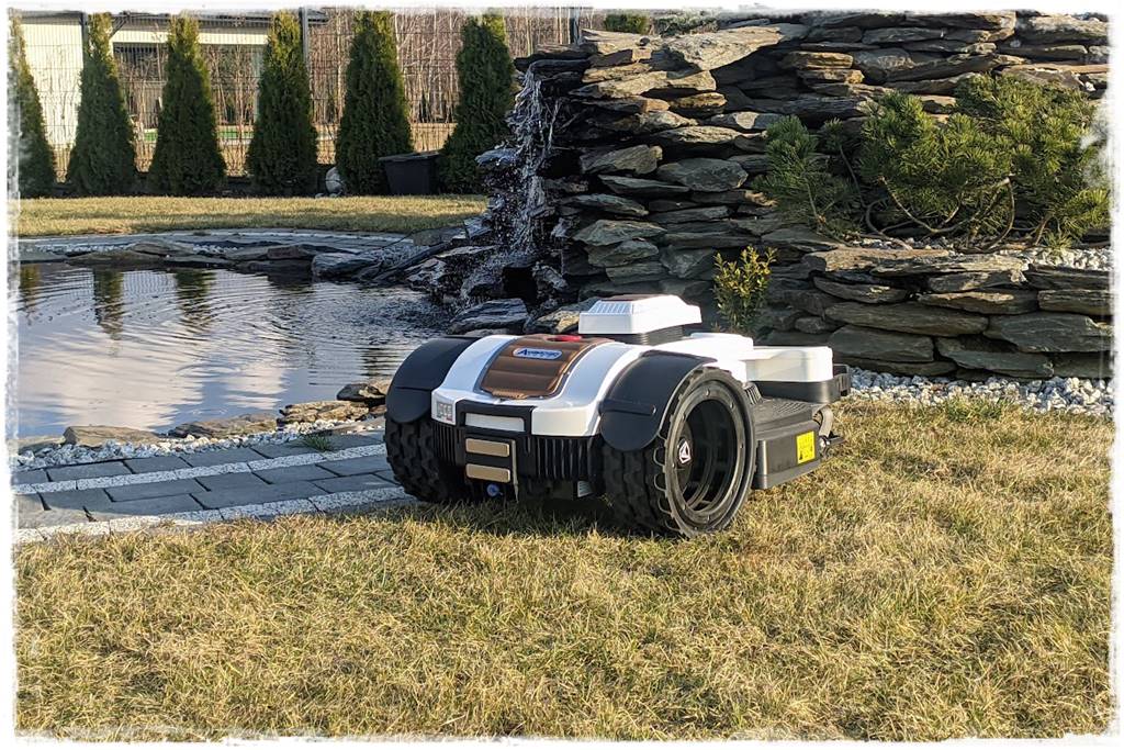 roboty koszące GPS RTK 17 roboty koszące GPS RTK 17