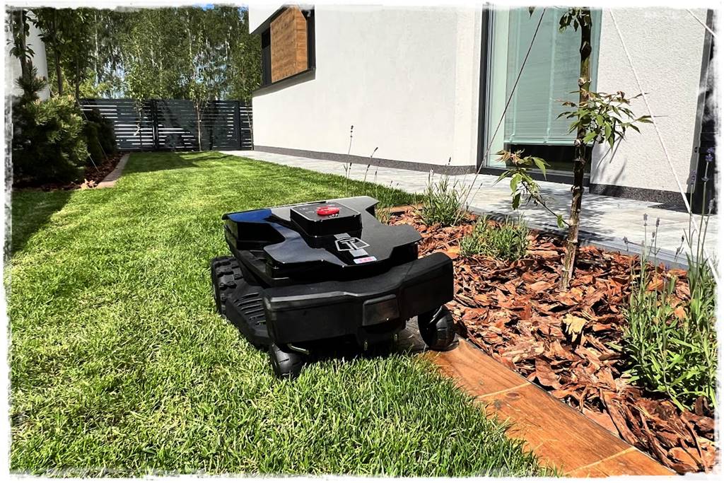 roboty koszące GPS RTK 25 roboty koszące GPS RTK 25