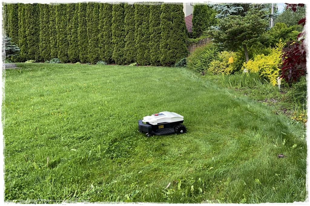 Roboty koszące 8a Roboty koszące 8a