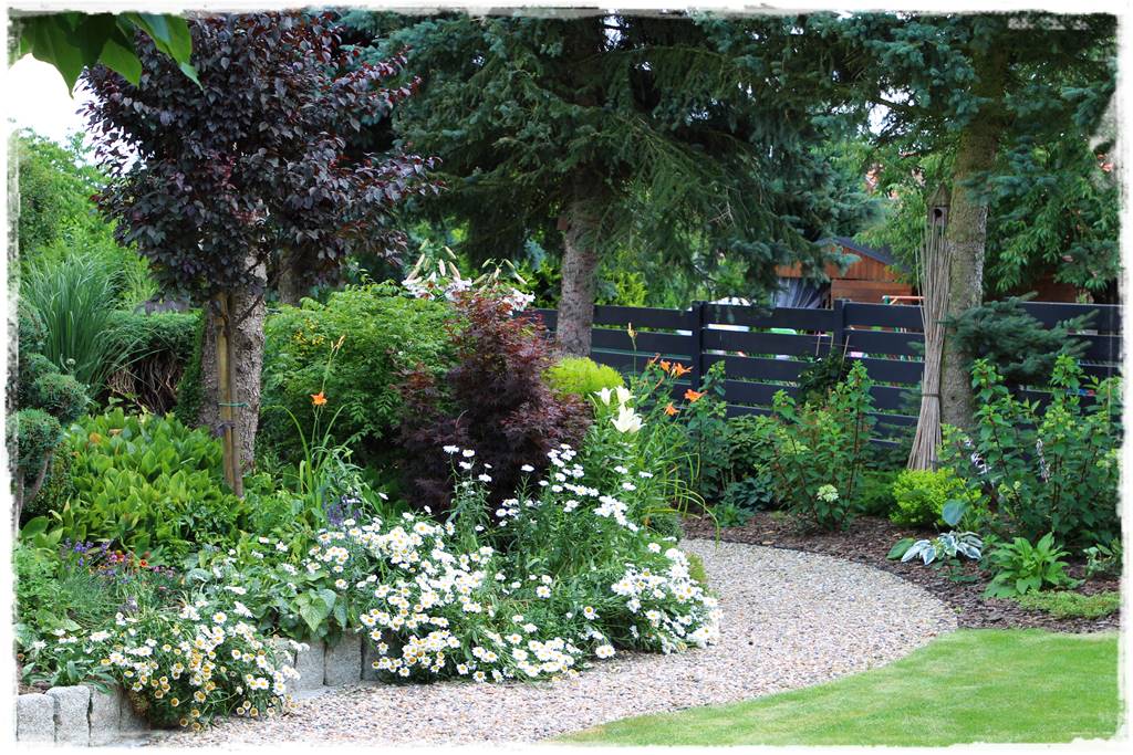 Obrzeża plastikowe aranżacje 50