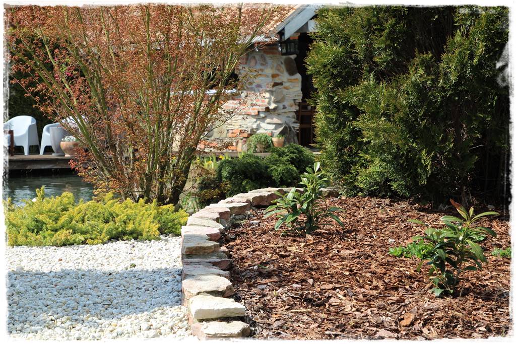 Jak wysypać korę w ogrodzie 18b Jak wysypać korę w ogrodzie 18b