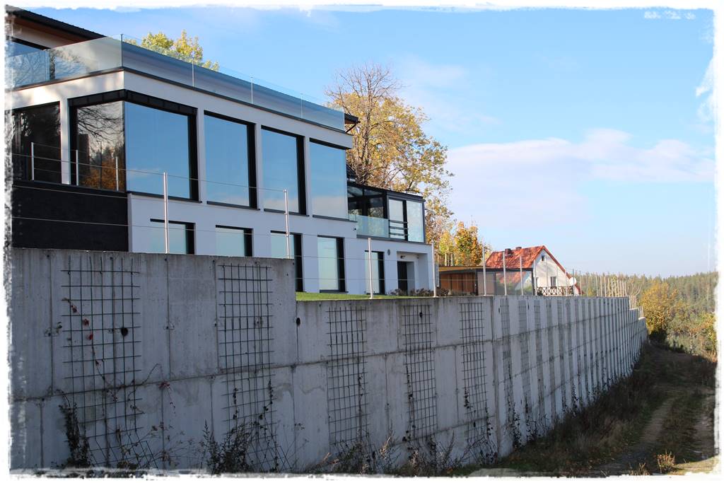 Lewitujące schody 13 Lewitujące schody 13