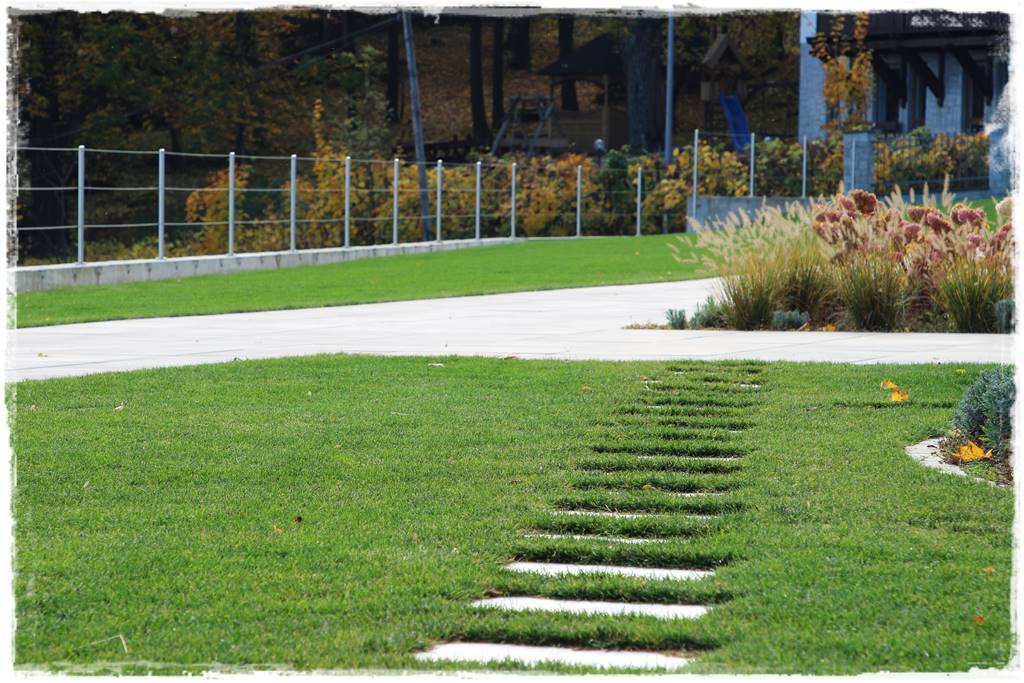 Lewitujące schody 307 Lewitujące schody 307