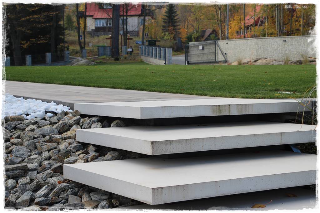 Lewitujące schody 312 Lewitujące schody 312