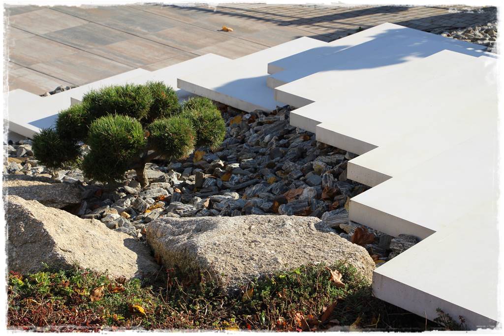 Lewitujące schody 317 Lewitujące schody 317