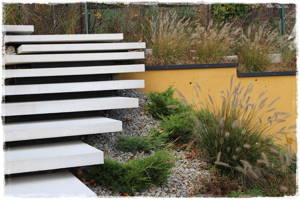 Lewitujące schody 318 Lewitujące schody 318