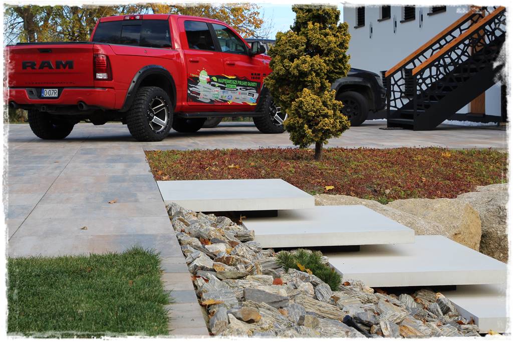 Lewitujące schody 9 Lewitujące schody 9