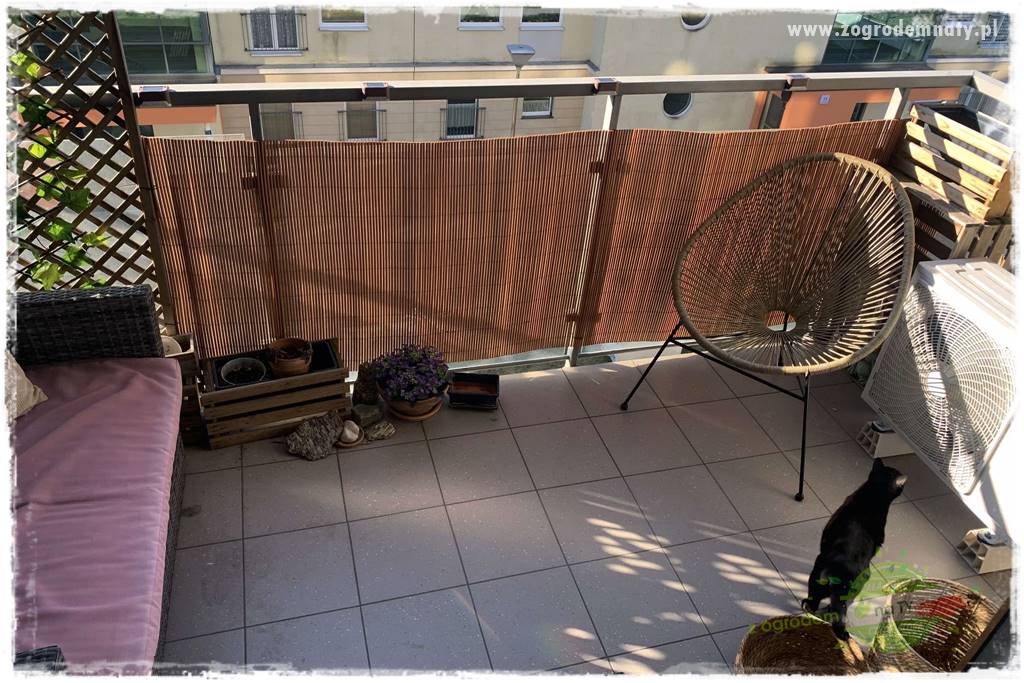 Efektowny balkon 18a