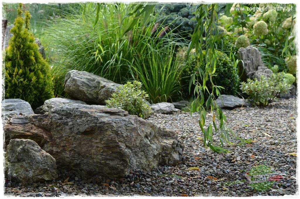 Jak ściółkować korą kamienną 2 Jak ściółkować korą kamienną 2