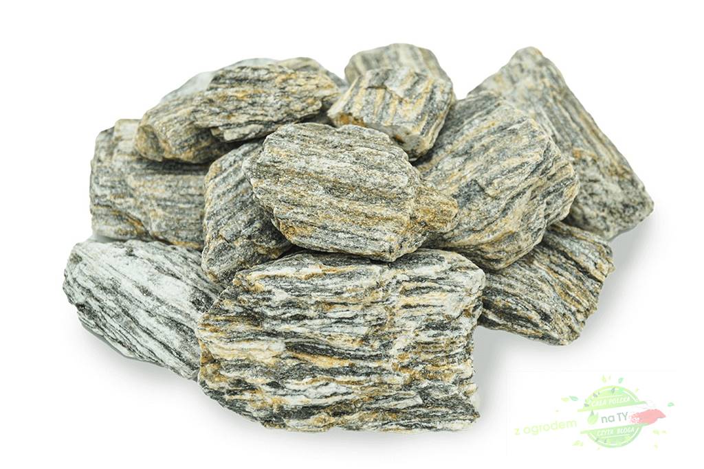 Jak ściółkować korą kamienną 23 Jak ściółkować korą kamienną 23