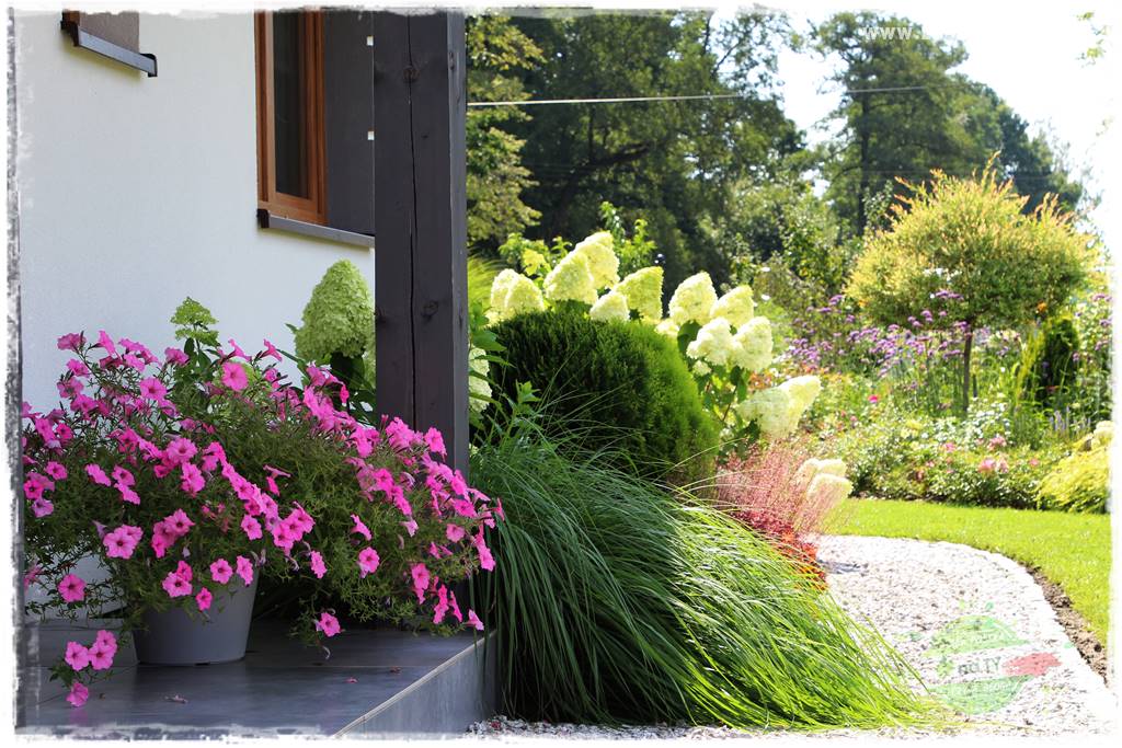 Kolorowe skrzynki balkonowe 15