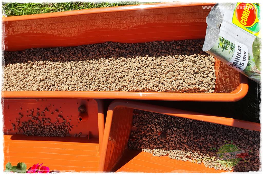 Kolorowe skrzynki balkonowe 29