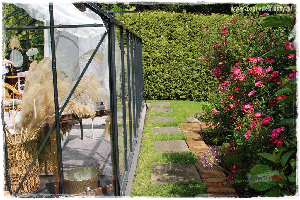 Ogrodowe studio fotograficzne 401