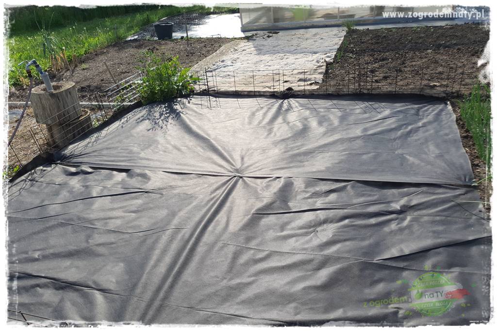 agrowłóknina ściółkująca 14 agrowłóknina ściółkująca 14