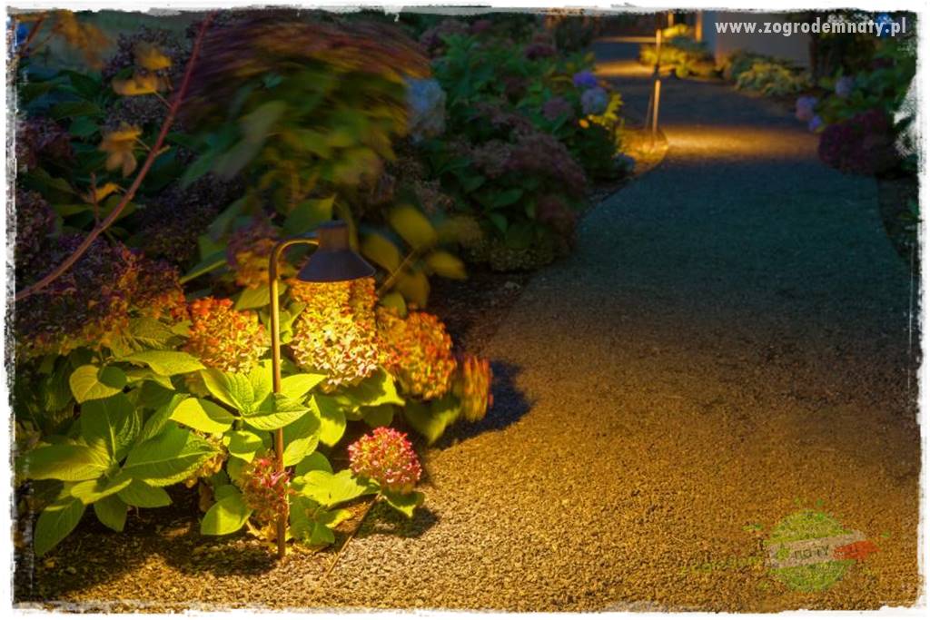 Nowoczesne oświetlenie ogrodu 13