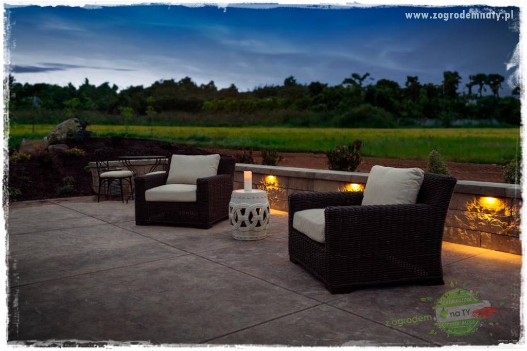 Nowoczesne oświetlenie ogrodu 21