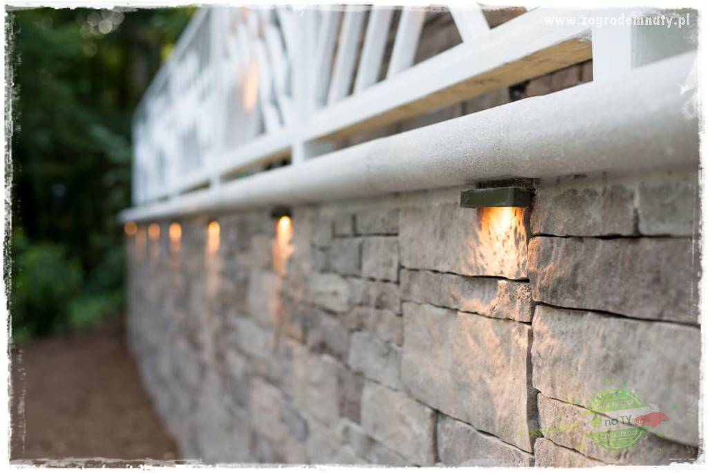 Nowoczesne oświetlenie ogrodu 29