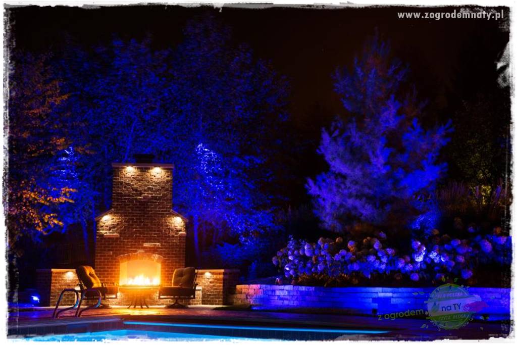 Nowoczesne oświetlenie ogrodu 56